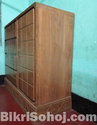 সেগুন কাঠের ওয়ারড্রব বিক্রয় হবে